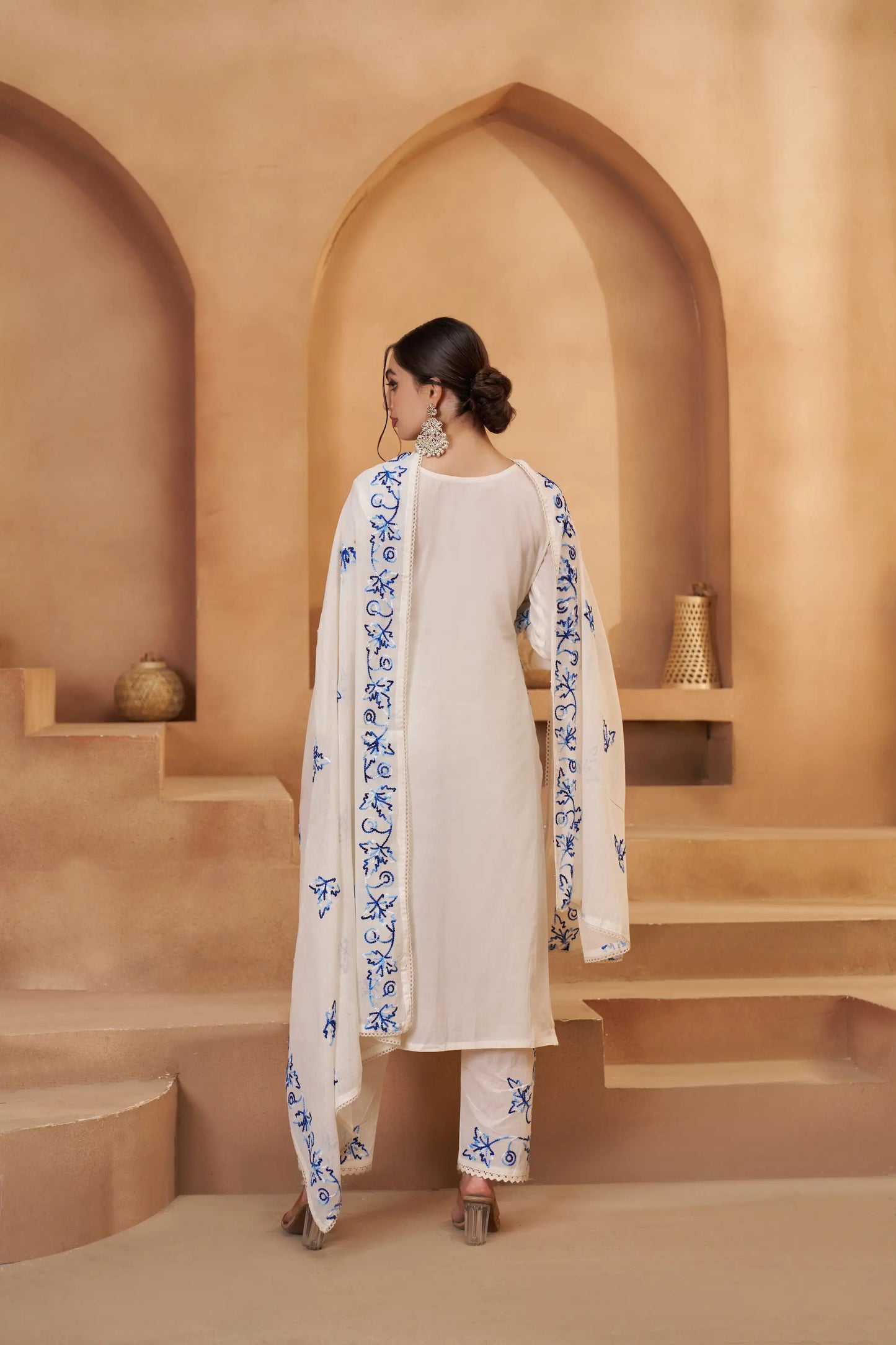 Off White Cotton Salwar Suit With Thread Embroidery Work