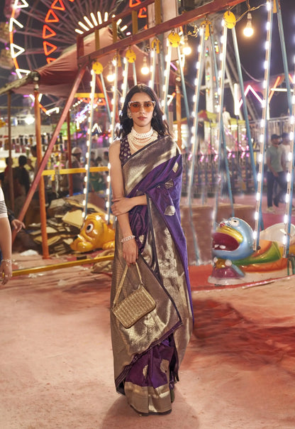 Wine Handloom Weaving Silk Saree With Handwoven Art