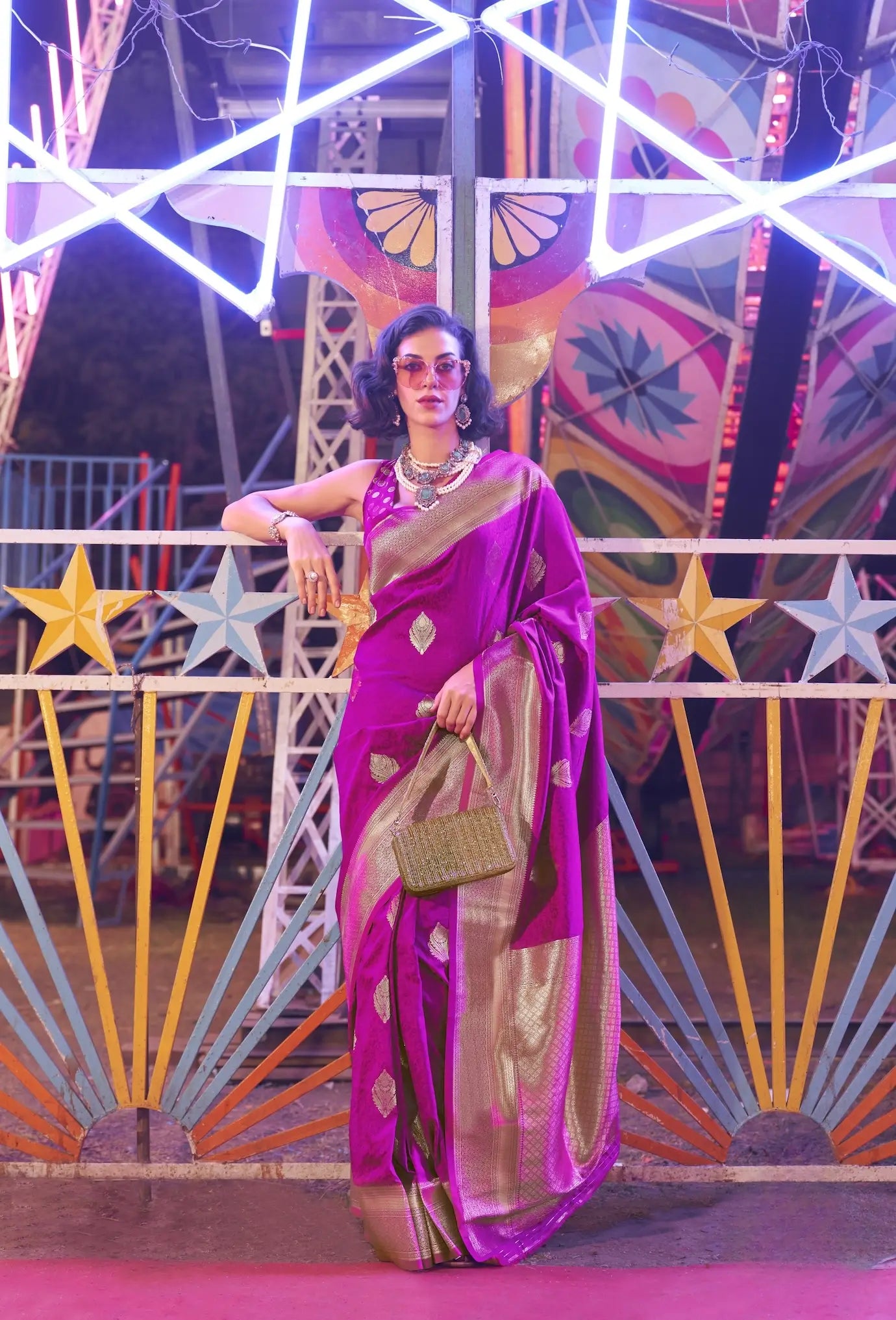 Pink Handloom Weaving Silk Saree With Handwoven Art