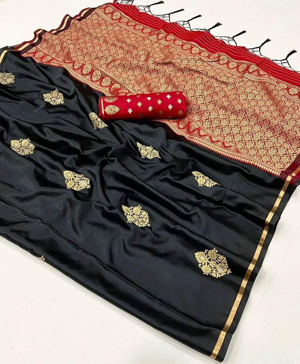 Black Two Tone Satin Handloom Weaving Silk Saree