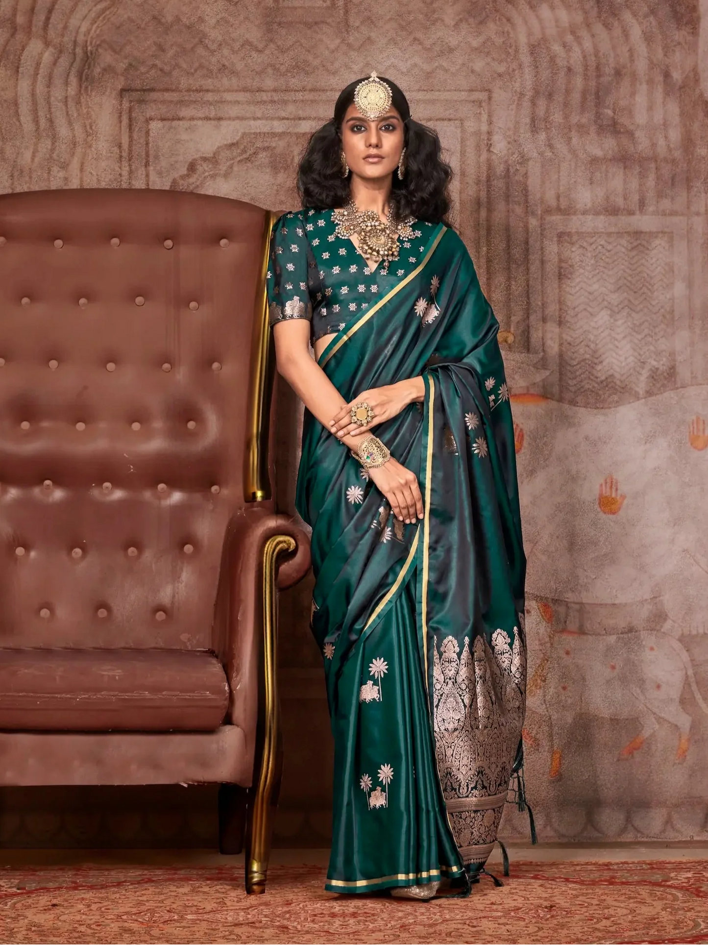 Dark Green Satin Handloom Zari Weaving Silk Saree