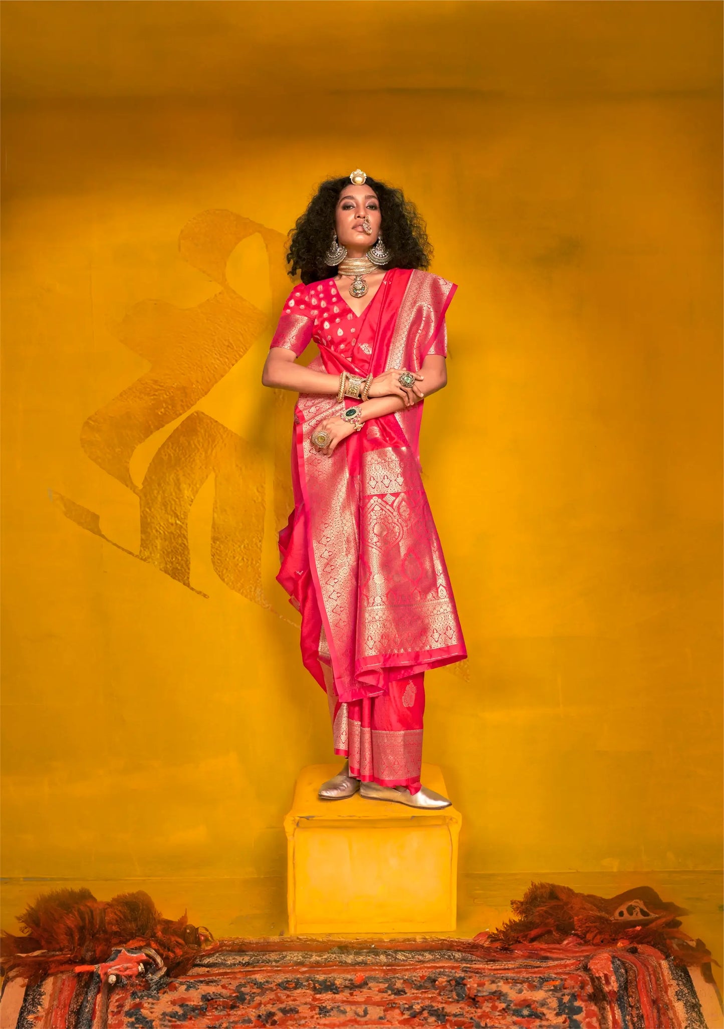 Red Two Tone Handloom Silk Saree With Zari Weaving Work