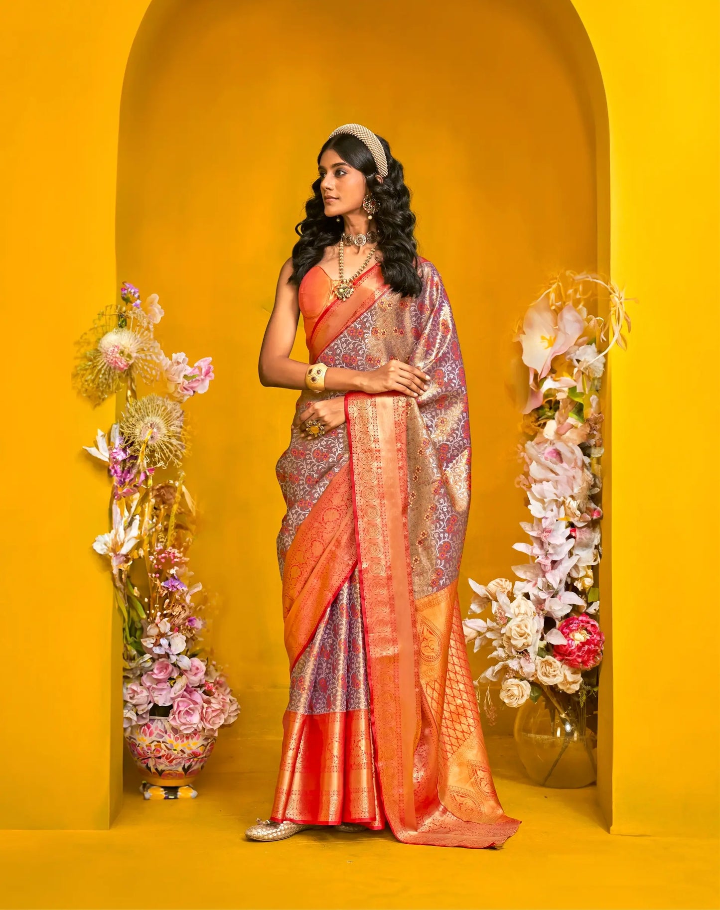 Grey-Red Handloom Silk Saree With Zari Weaving Work