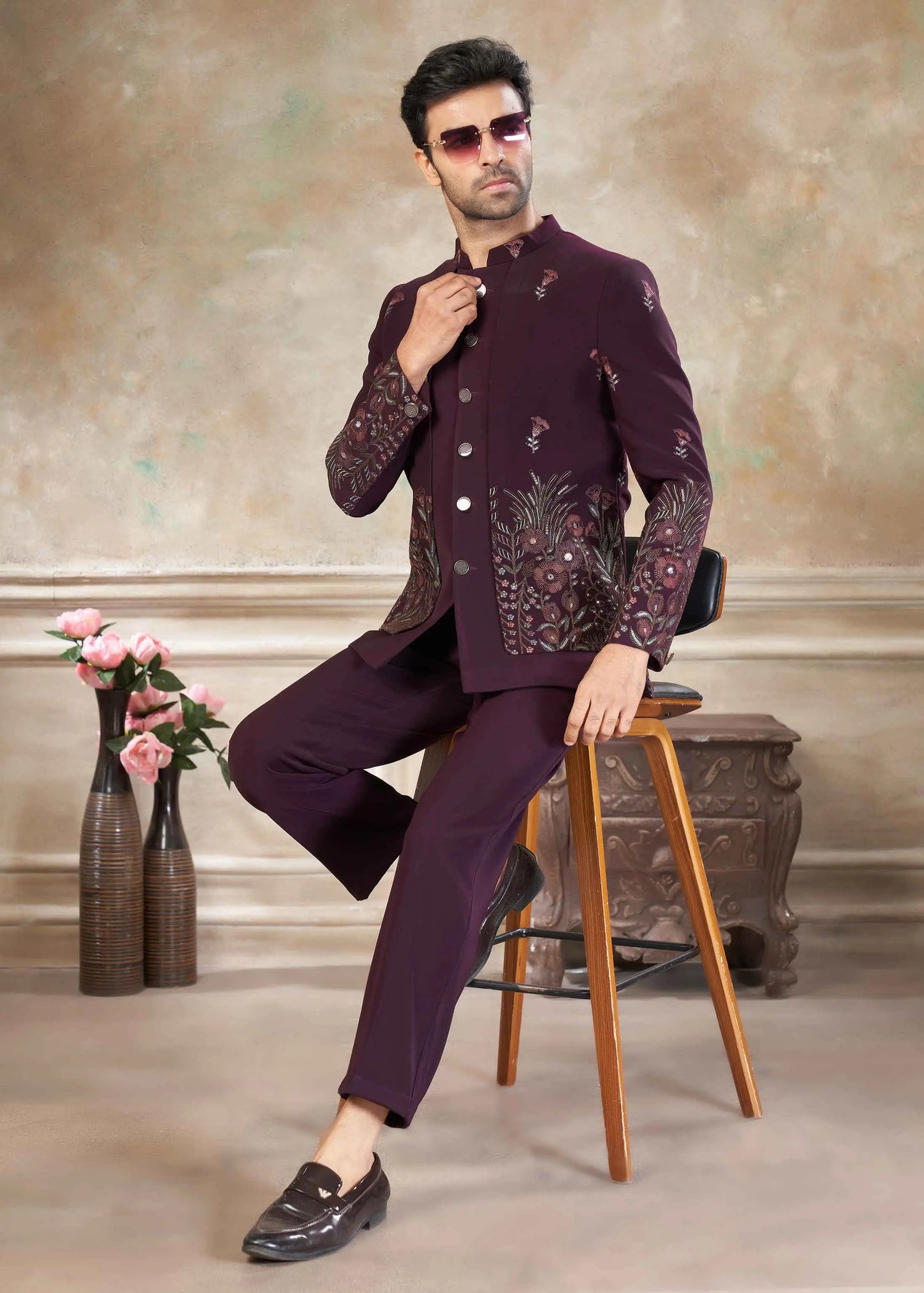 Maroon Designer Embroidery Jodhpuri