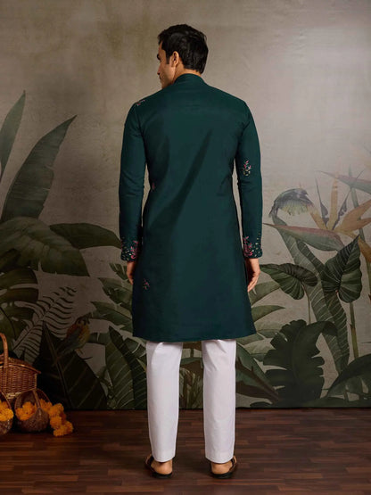 Elegant Green Kurta Set With Mirror & Sequins Embroidery