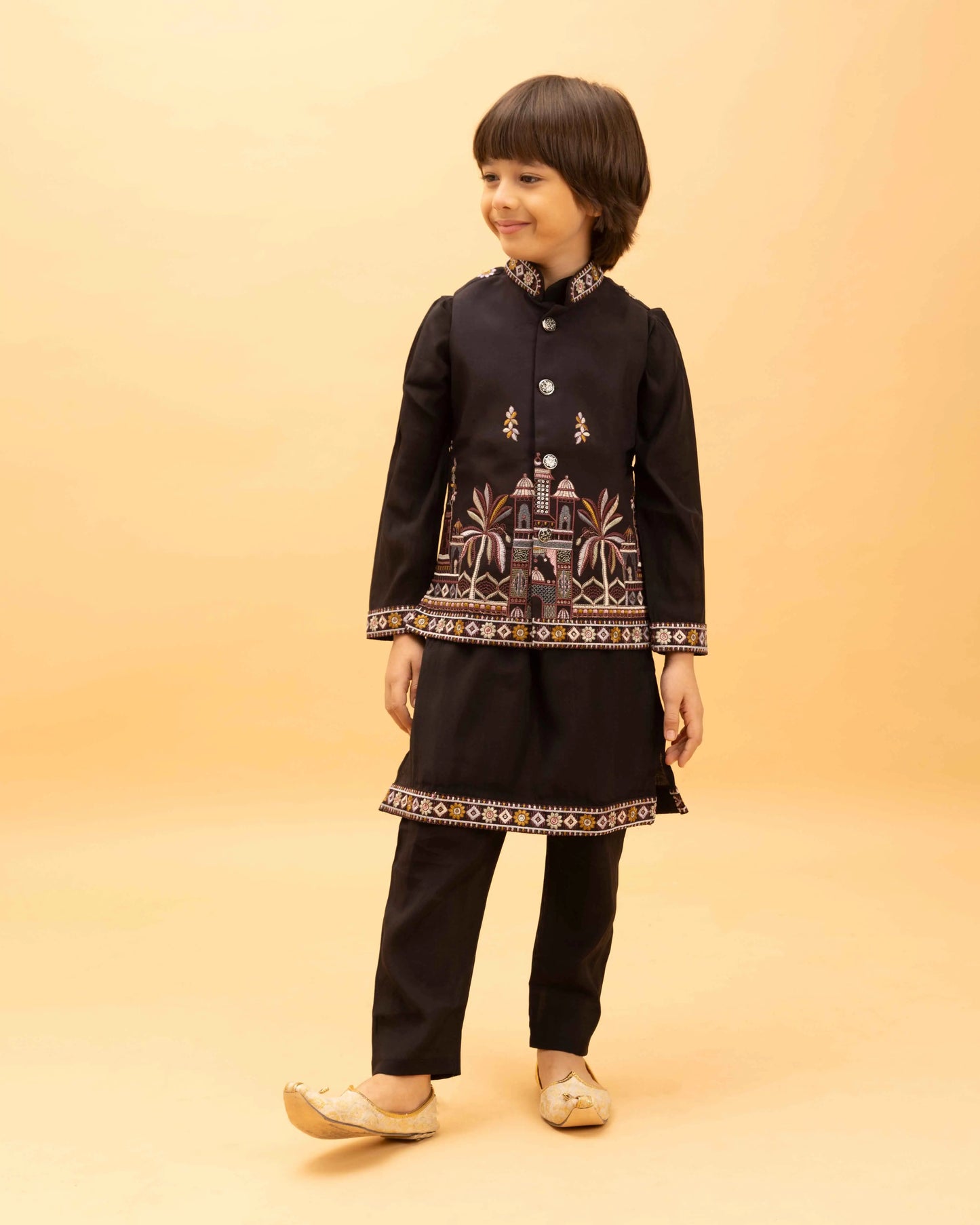 Black Kurta Set With Thread Sequins Embroidery Work Koti