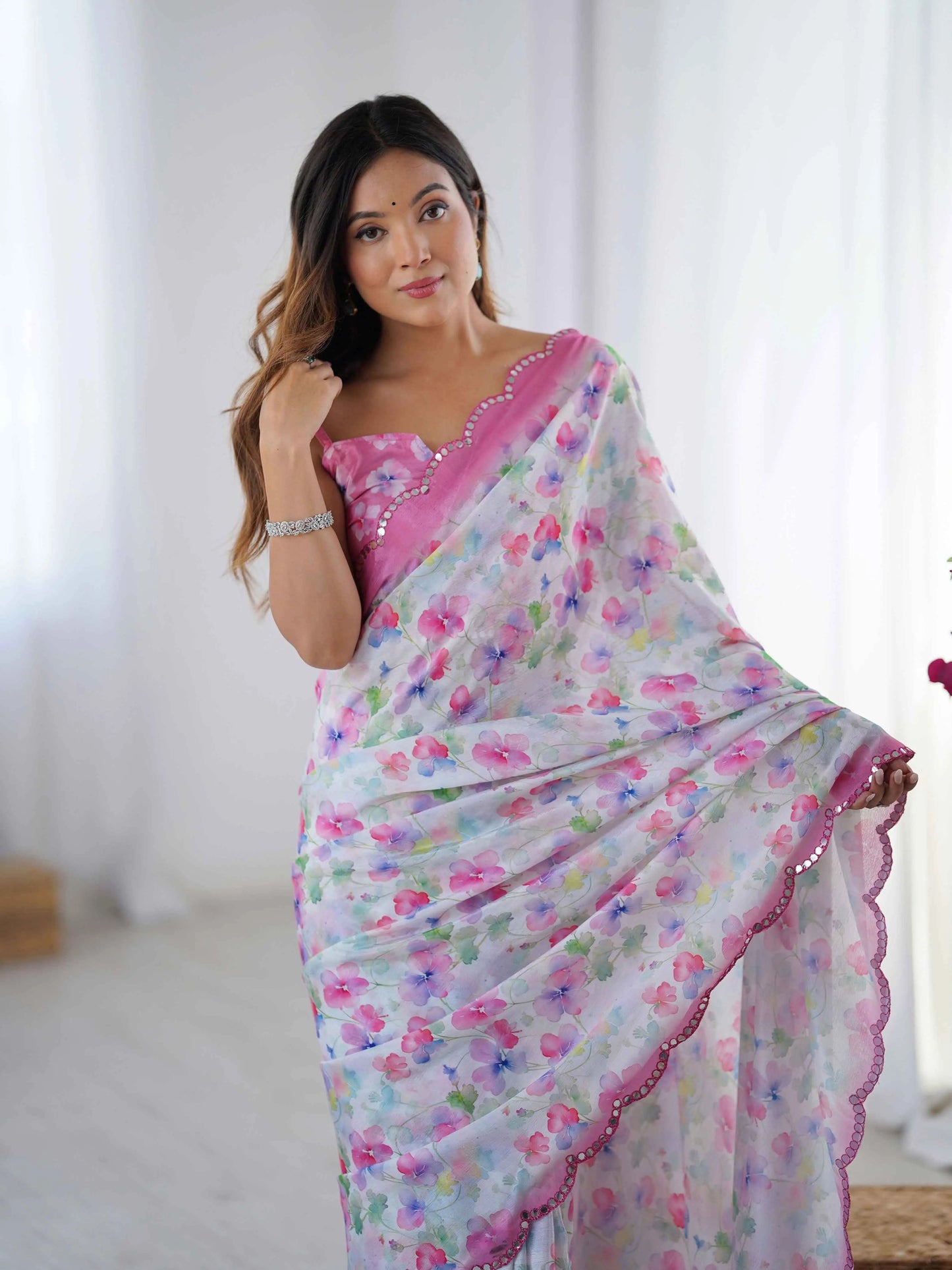 Dull Pink Digital Floral Print With Mirror Cut Work Saree