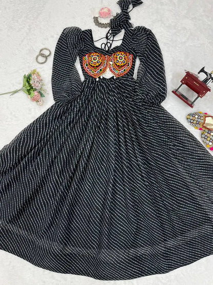 Black Laheriya Print Chain Stitch And Kodi Wok Navratri Gown With Baloon Sleeve
